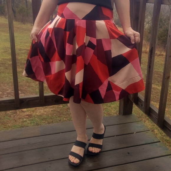 H&M Pleated Full Skater Skirt w/ Pockets Geometric - Picture 1 of 8